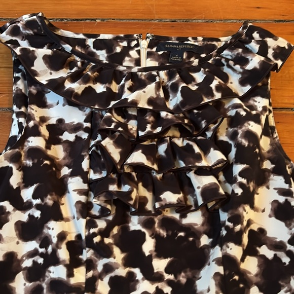 Banana Republic printed dress with ruffles. Office, classic, vintage style. - Picture 2 of 5